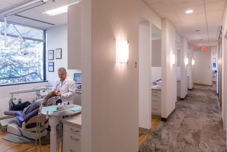 Virginia Dental Solutions - Dentist At 1890 Preston White Dr STE 200, Reston, VA 20191 2 photo d2dc4ba3 cab9 4ec4 a9c8 09effe668bb6 768x513