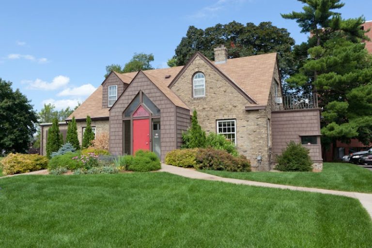 Robbinsdale DentalCare - Dentist At 3920 W Broadway Ave, Robbinsdale, MN 55422 3 photo d9eae416 d649 47be a78f 2c6c42899c35 768x512