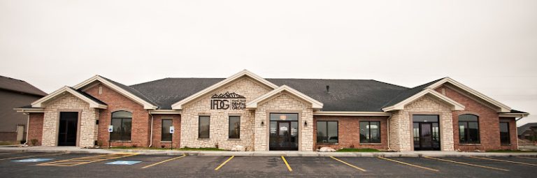 Dr. Blake Barney DDS: Idaho Falls Dental Group - Prosthodontist At 3830 S 25th E, Idaho Falls, ID 83404 2 photo e0060e4a d2a4 42c0 97e3 8784ab6889c5 768x255