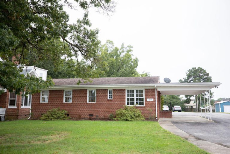 Commonwealth Dentistry Kenbridge - Dentist At 202 E 5th Ave, Kenbridge, VA 23944 2 photo f3511cb9 467d 45fd bc76 796ff88234c8 768x513