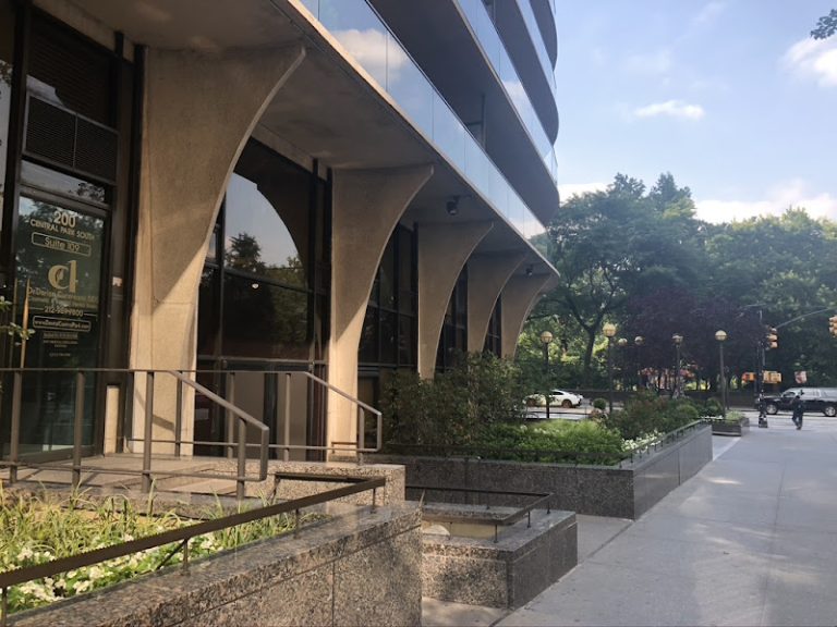 NYC Dental Wellness PLLC - Cosmetic dentist At 200 Central Park S Suite 109, New York, NY 10019 3 photo f3fe29bf 8e09 4c78 8ec8 709e42351378 768x576