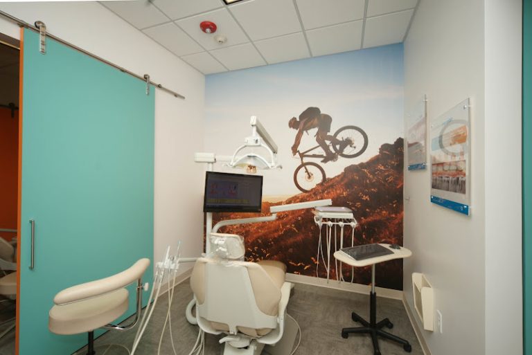 Lakewood Dentists - Dentist At 14710 W Colfax Ave Ste 150, Lakewood, CO 14710 3 photo f847e579 bc47 4f48 94f8 1767ad25dc92 768x513