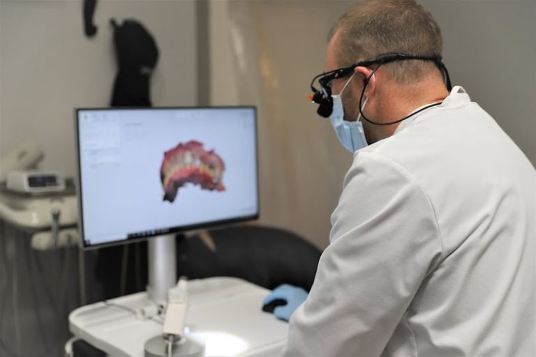 Derik Hoerner DDS - Dentist At 1004 S 7th St, Bismarck, ND 58504 2 photo fa8218b0 9775 4f96 b0a0 4c2335d3ff22 768x512