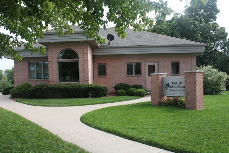Iowa City Dental Health - Dental clinic At 2109 Rochester Ave, Iowa City, IA 52245 2 photo fa8c37be c732 44b6 b8bc d3da12e797db 768x513