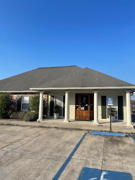 Dr. Noelle Davis DDS