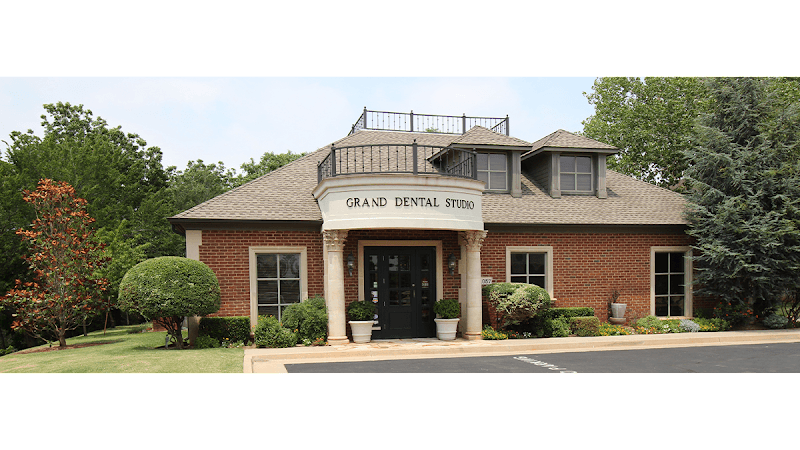Grand Dental Studio