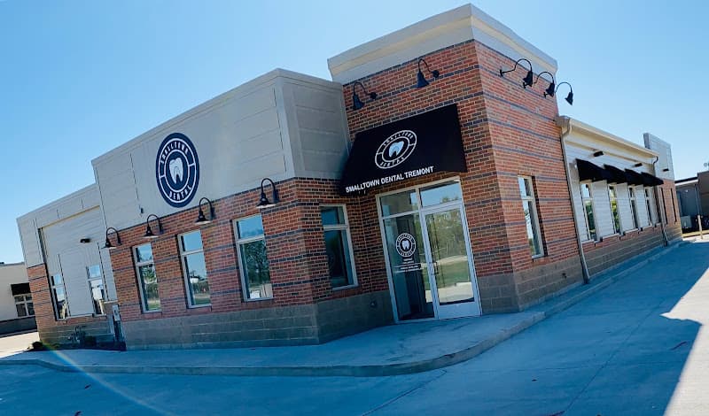 Smalltown Dental Tremont