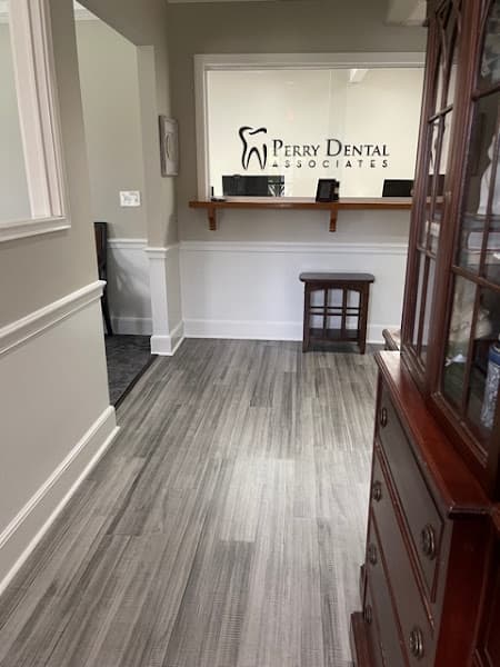 Perry Dental Associates with Dr. Louis Shelton DMD — photo 3