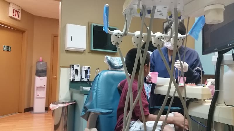 Merchant Dental: Dr. Merchant and Dr. Merchant