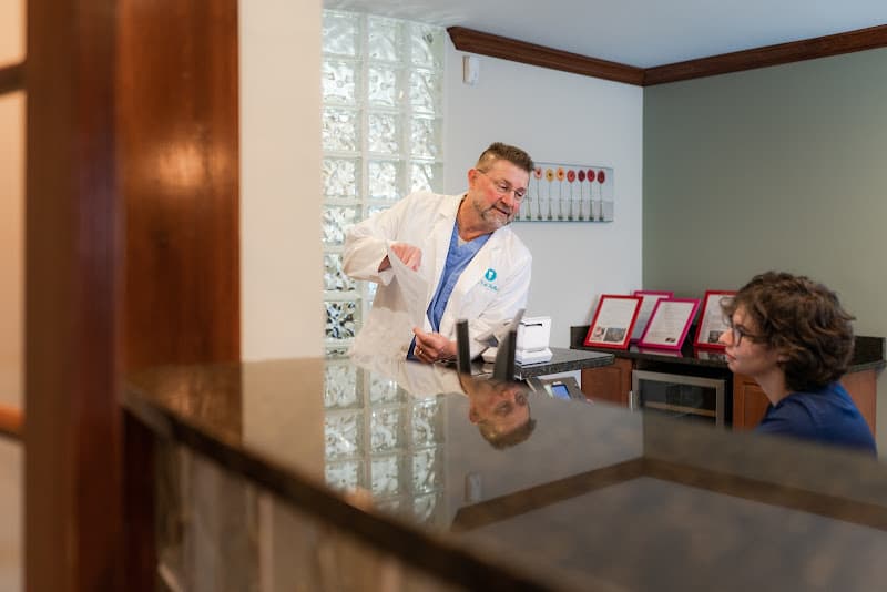 Oral Implants & Reconstructive Dentistry — photo 4