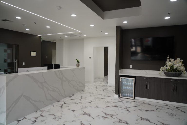 D Dentistry Reno - Dr. Dilan Munaweera DDS