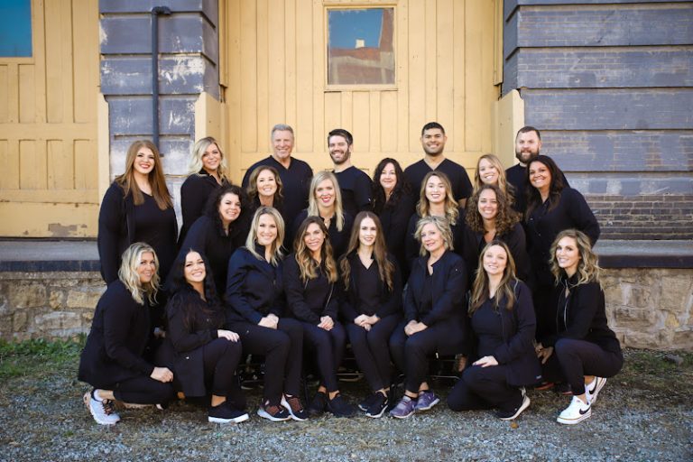 Lakebrink-Mitts Dental - Dr. Thomas G. Lakebrink, Dr. D. Alexander Mitts, and Dr. Stephanie Straub